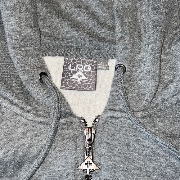 LRG zip up. Size XL. EUC. - Picture 4 of 5